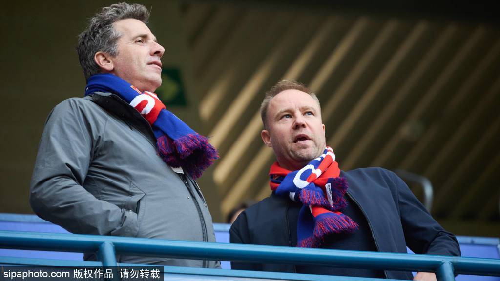 西甲海外赛风波：比利亚雷亚尔愤怒回应巴萨比赛取消